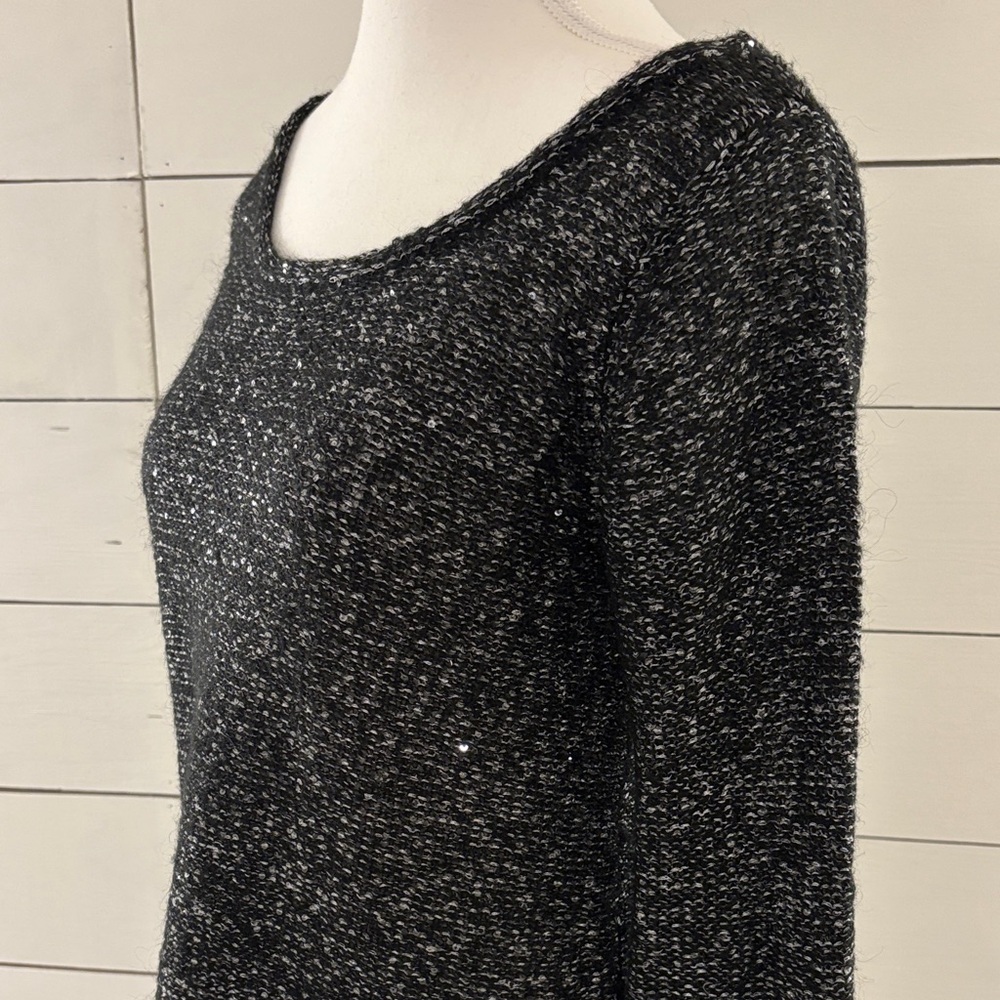 Press Sweater - Picture 2 of 5
